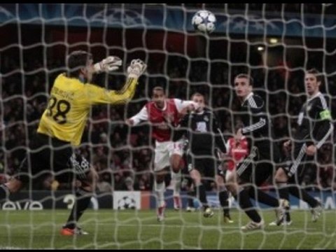 Arsenal 3-1 Partizan Belgrade Walcott, Nasri great-finish