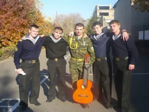 Капитаны . Исполняет Владимир Макаров. Автор Юрий Бендюков