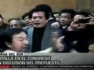 Batalla entre parlamentarios surcoreanos por aprobación de Presupuesto
