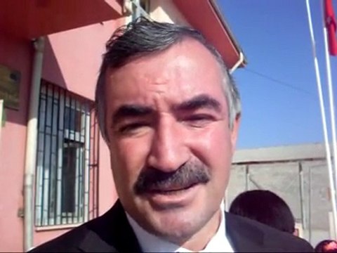 Dengir Mir Mehmet Fırat 1000 Öğrenciye Giysi Yardımında Bulu