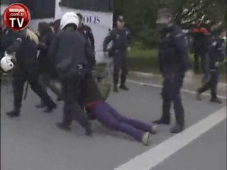 www.turkbuz.com Öğrencilere polisten dayak! jop öldüresiye