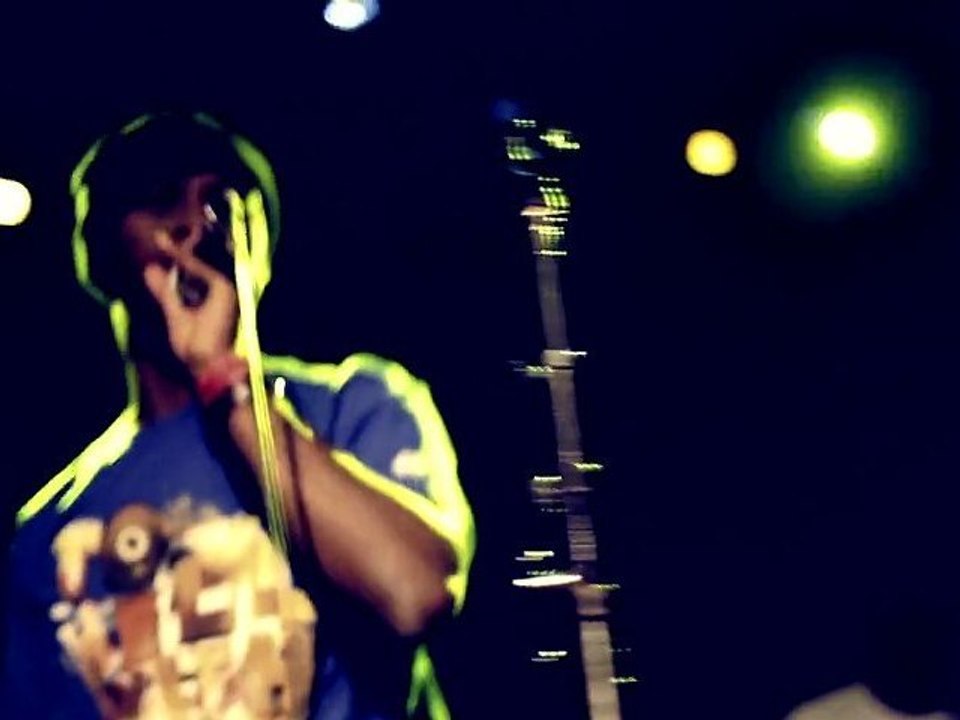 Malone - Hymne à La Paix (Live à la Scène Bastille)