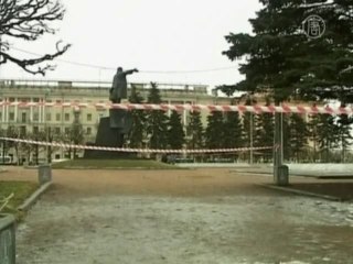 Взорвали памятник Ленину