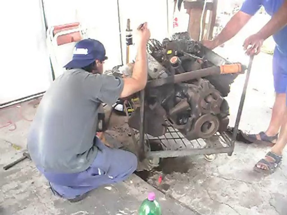 motor v8