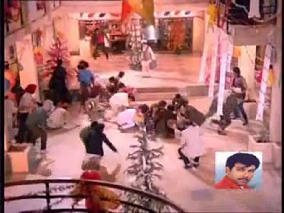 Ulagam Piranthathu Enakkaga (7)
