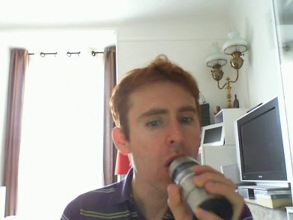 Wiwi égratigne "un jour pas comme les autres"