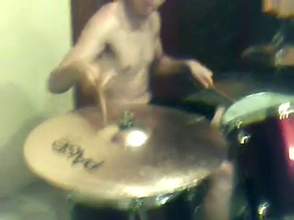 Baack in black-Ac dc cover drums el sonido es malo