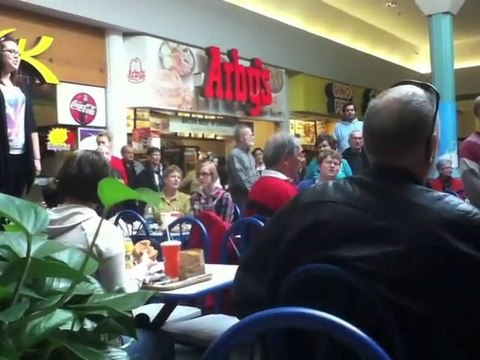 Christmas Flash Mob, Hallelujah Chorus