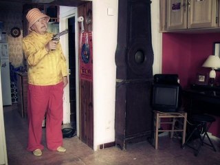 Oh, Be a fine girl, kiss me