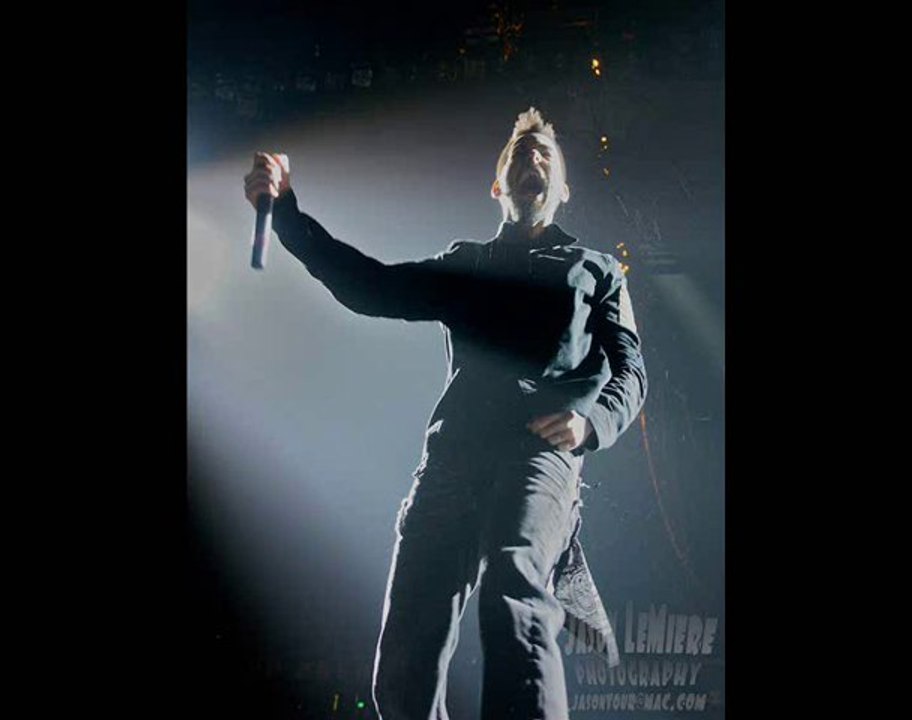 Fallout et The Catalyst live Berlin [LINKIN PARK] audio HQ