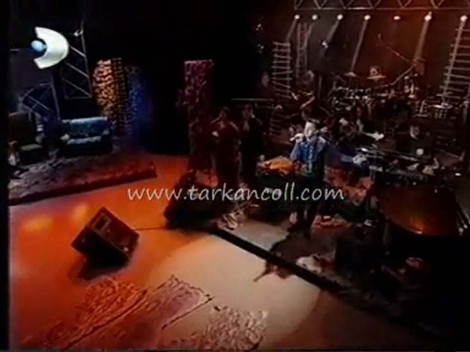 Gitme - Tarkan & Ümit Sayın