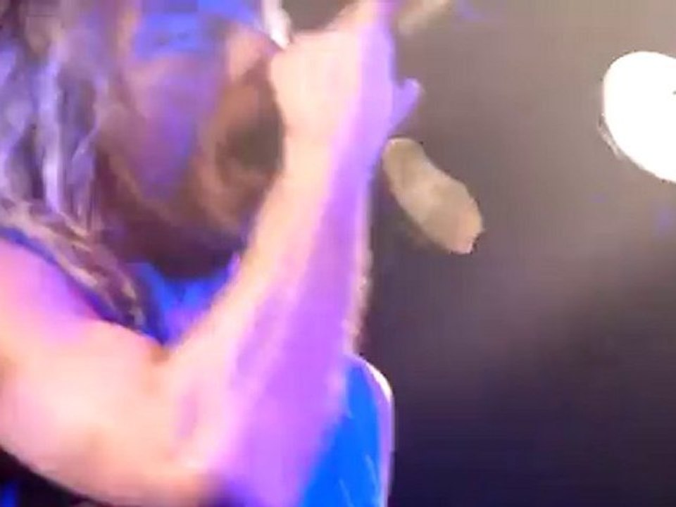 Kix - "Blow My Fuse (live)"