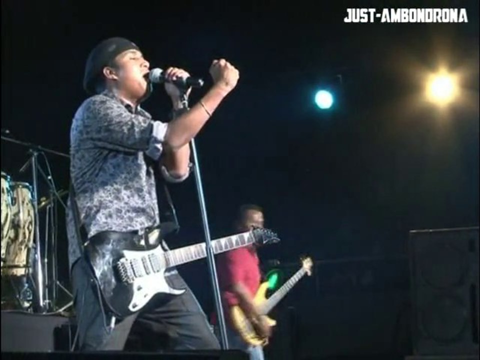 Ambondrona - Intro "ho anao"