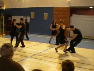 demonstration salsa caliente du 11.12.10 a villeneuve le roi
