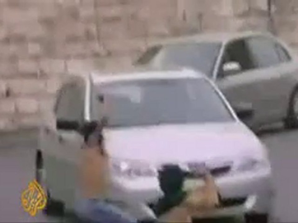 Un israélien renverse un enfant paléstinien!!!