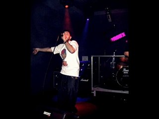 Turoop - Yeterki sev beni