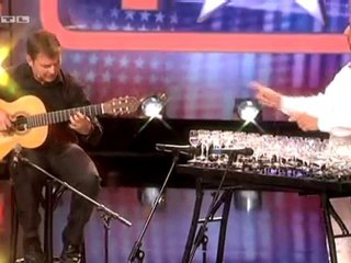 Bardaklarla müzik yapmak.... Bu kadar Romantik olur...
