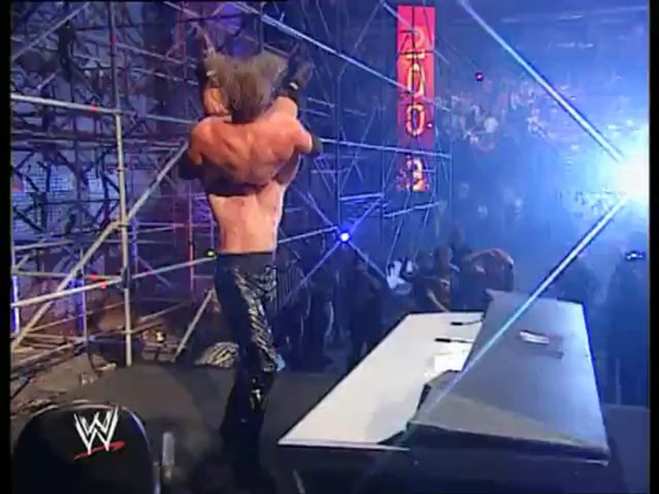 Kevin Nash Powerbombs Triple H