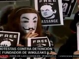 España; protestas contra detención de fundador de Wikileak