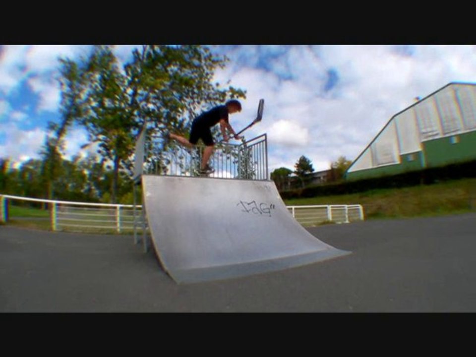 E-out N3 - scooterflip - Dylan Gaimon
