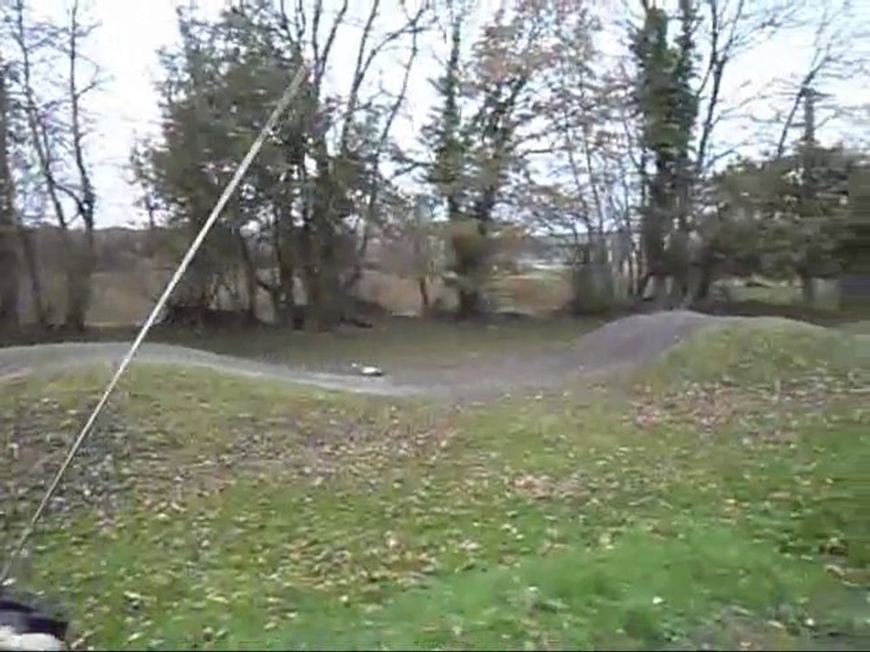 HPI trophy 3.5 premier essai sur bosse.