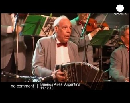 Le Tango descend dans la rue à Buenos Aires - no comment