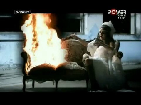 Ece Gökkaya - Nanay 2010 Orijinal Klip