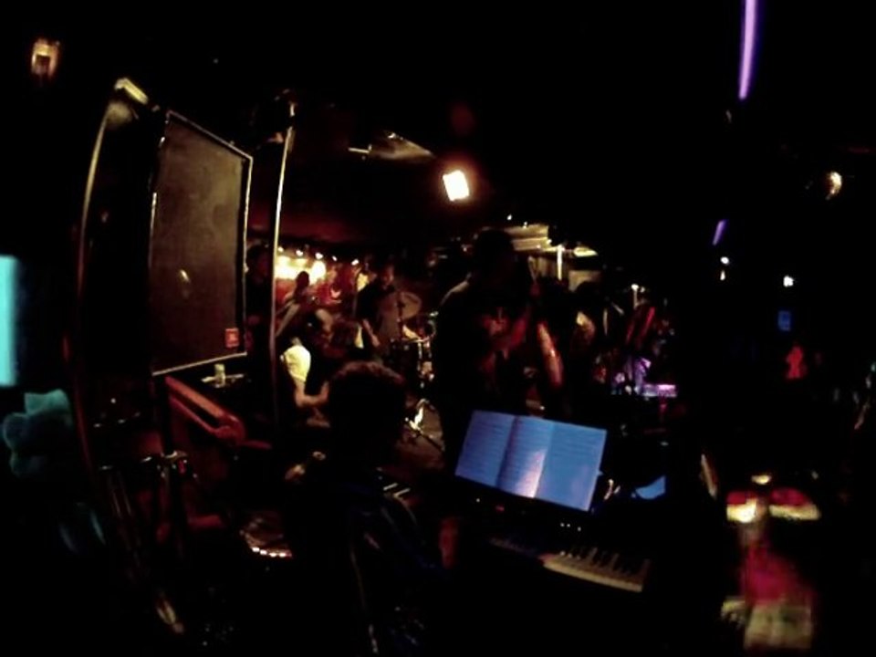 Los Populares • Me voy pa'Colombia y Mi Tumbaito