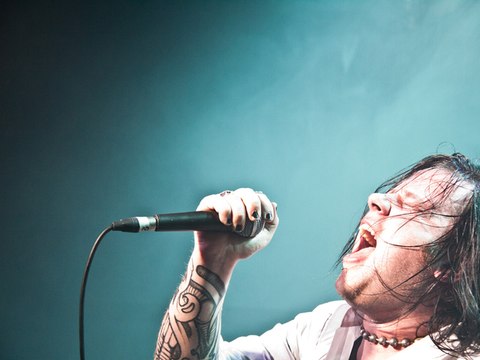 Never More than Less - We don't fit in