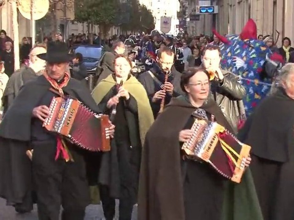 2010 - Totems Béziers défilé inaugural