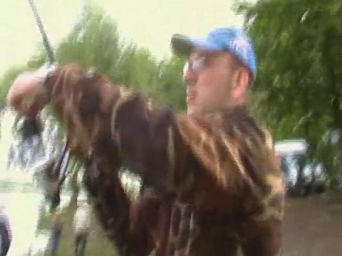 Decathlon Cergy Pontoise enduro carpe 2010 version clip