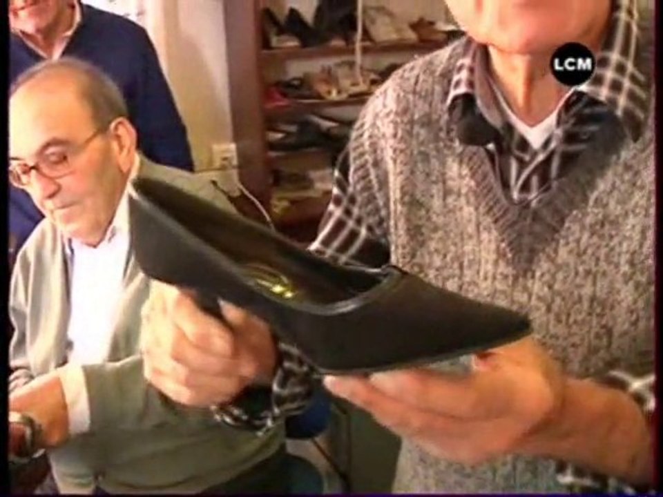 www.fanny-chaussures.com : L'usine de fabrication au JT.
