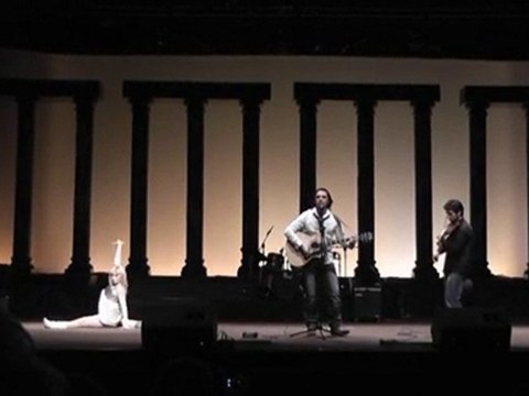 UN NEN UN SOMRIURE Fabio Canu & Matteo Gallus & Ingrid Giner