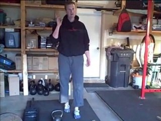 Great Core Exercise: Overhead Presses From a Lunge Stance -