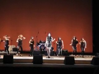 UN NIÑO, UNA SONRISA  Ainhoa & Crow Dancers