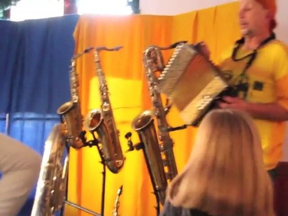 Animation enfants Noel 2010 St Julien Du Verdon