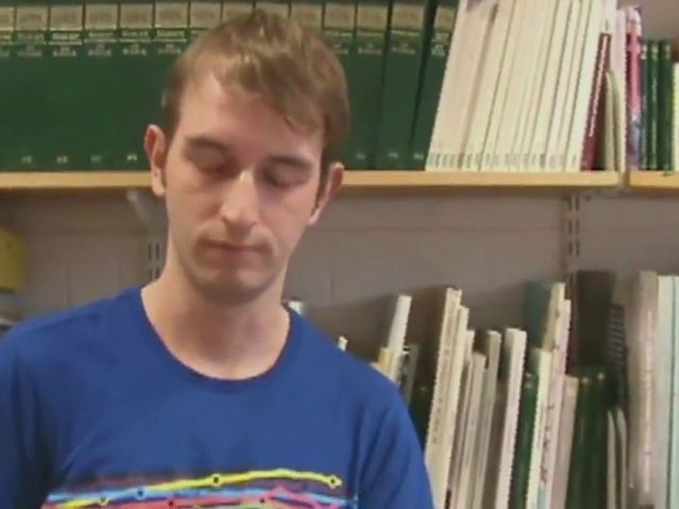 42. En UK fálase: Michael [Eu Falo - A navalla Suiza]