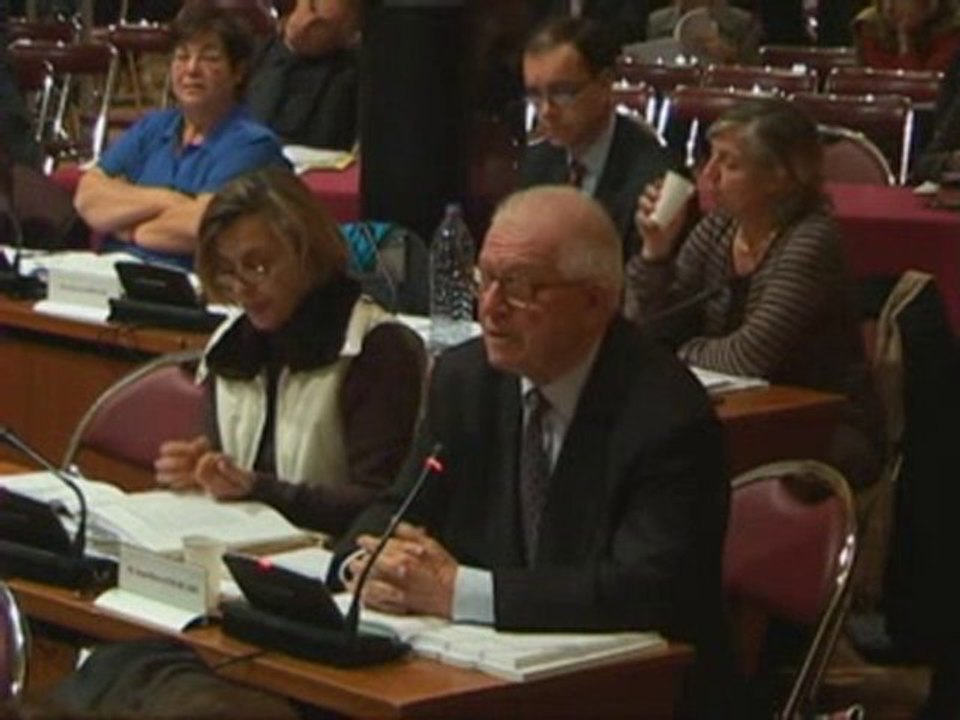 Jean Pierre Fourcade Conseil Municipal 09 12 2010