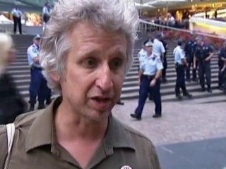 Сторонники Ассанжа требуют его освобождения