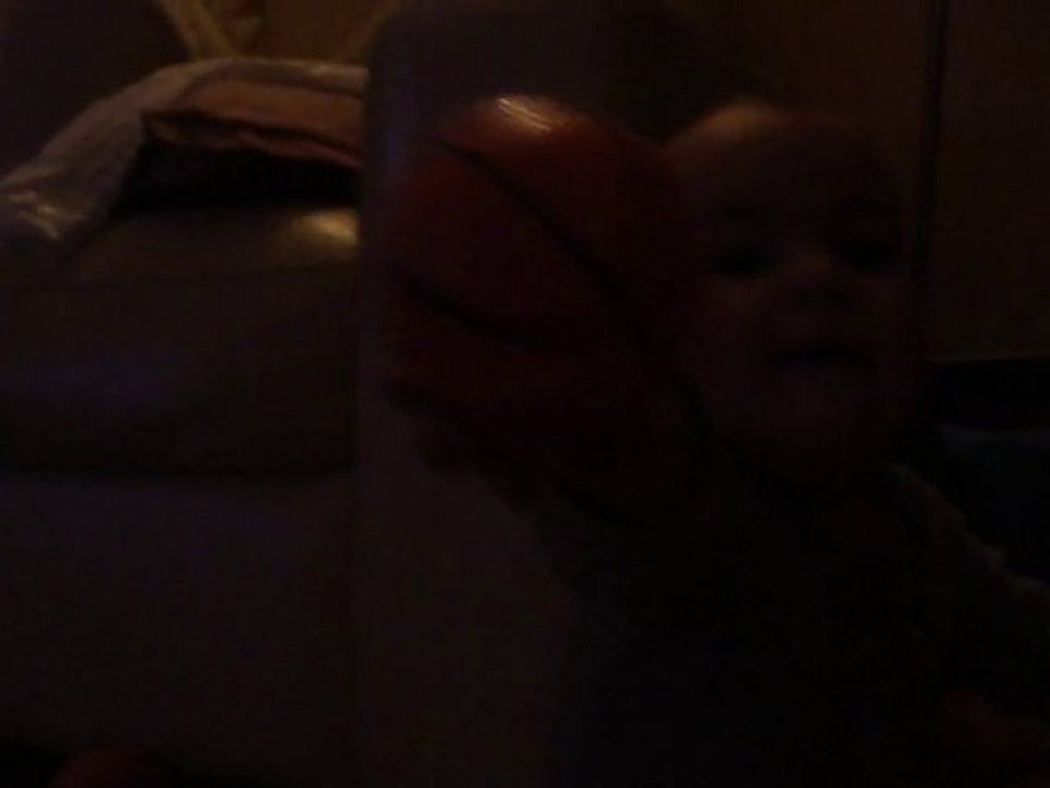 hey m'maaan et si on jouai au ballon