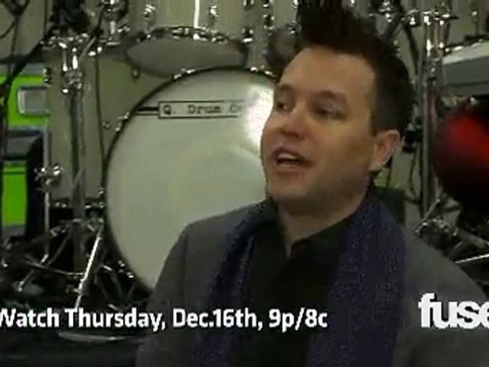 Blink 182's Mark Hoppus offers advice at Jingle Ball 2010