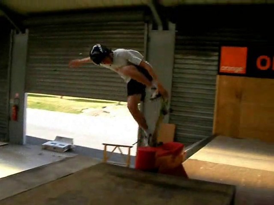 BEST OF 5 ALEXIS TRANCART SKATEBOARDING 2010