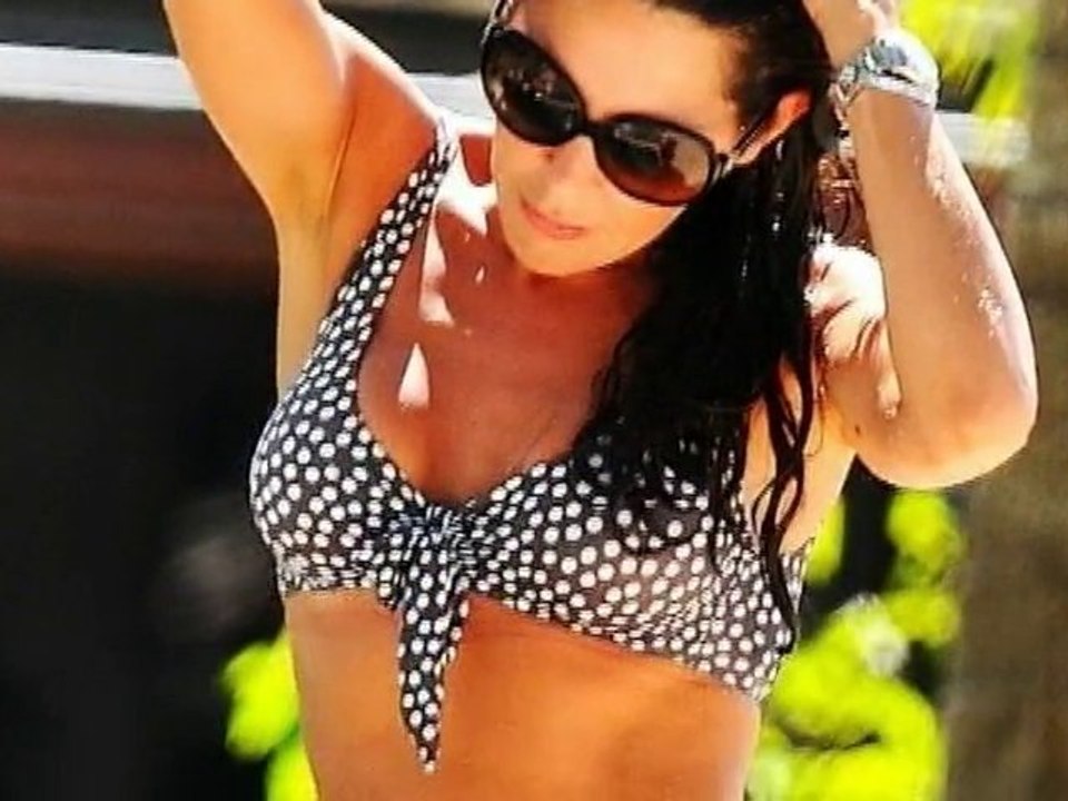 Mrs Lineker's a Barbados Bikini Babe