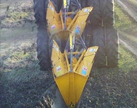 DBR75 Árokásó - Ádám és Társa Kft. videója / Ditching with Dondi DBR75 ditcher