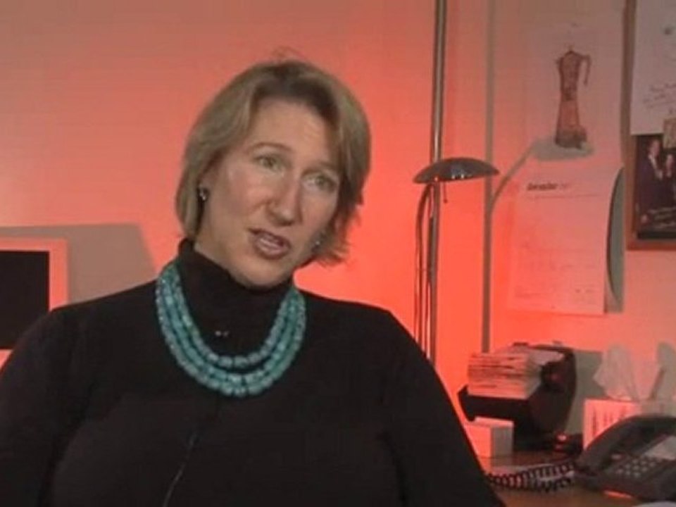 Working With Americans: The Cultural Differences : Is it true that only 28% of Americans have a passport?