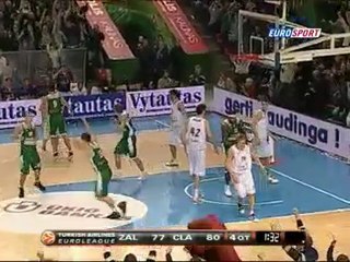 Caja Laboral uzatmada bitirdi