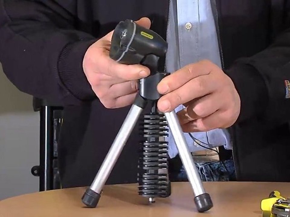 Erleuchten Sie Ihren Weg MaxLife Stablampe Dreifuß
