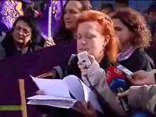 EDP'li kadınlardan adliye önünde protesto