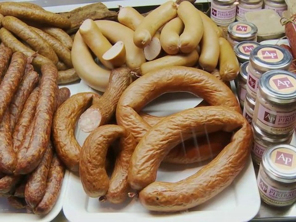 Schmankerln vom Bauernmarkt des Heurigen Piribauer