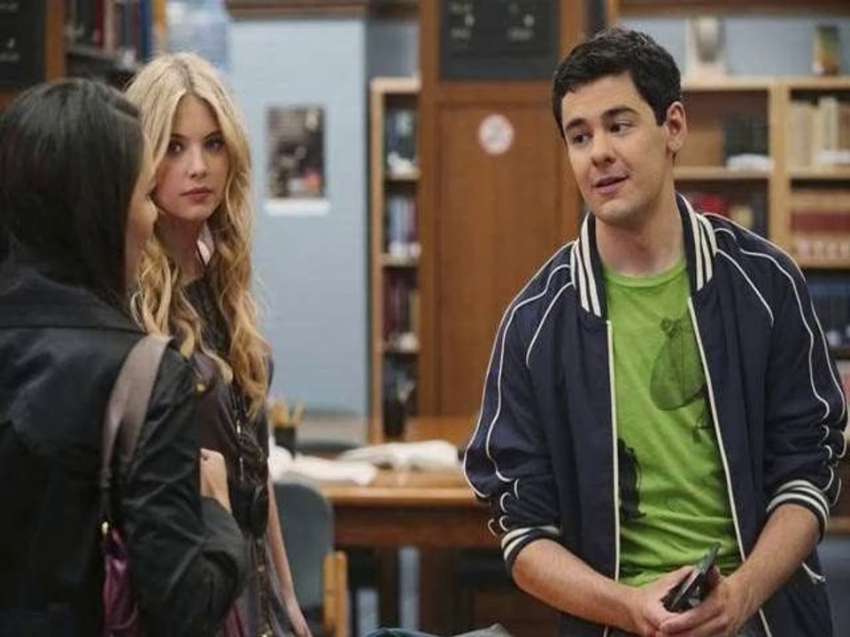 The Perfect Storm -- season 1 episode 9  pretty little liars